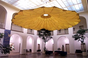 Der Schirm als Dekoration